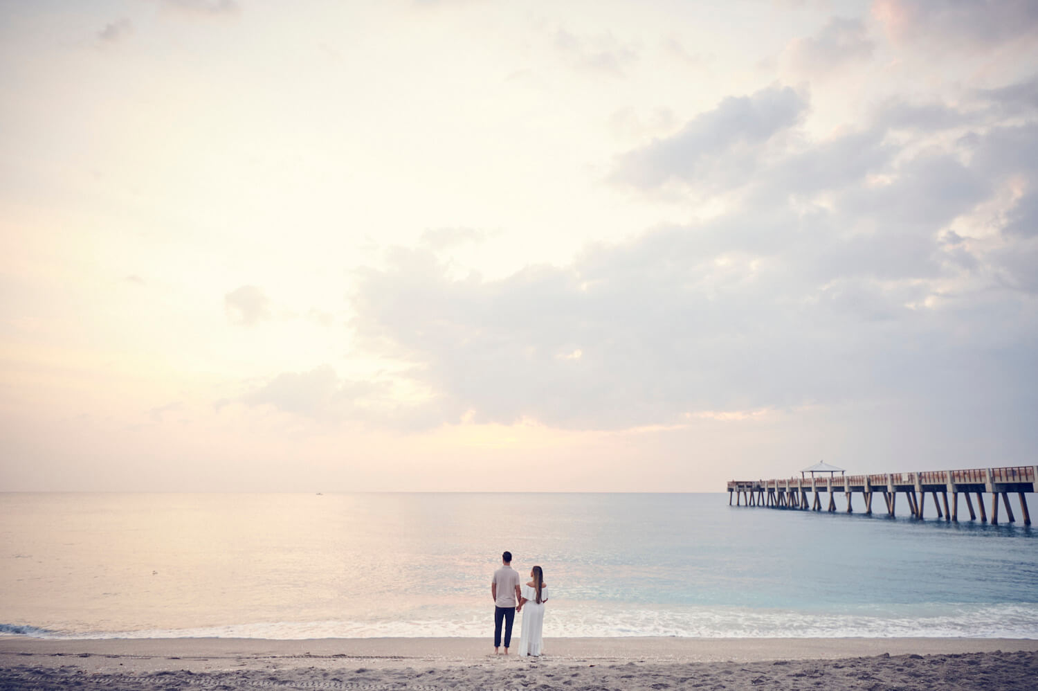 Maternity Photoshoot at Juno Beach Pier