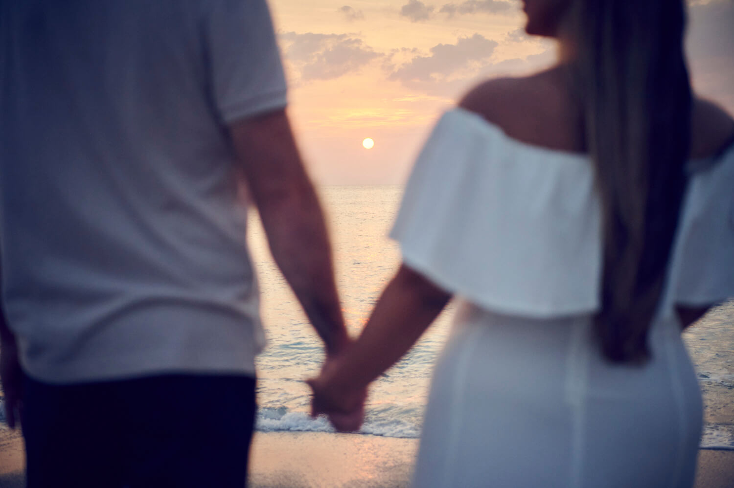 Maternity Photoshoot at Juno Beach Pier