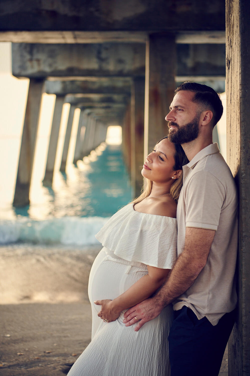 Maternity Photoshoot at Juno Beach Pier